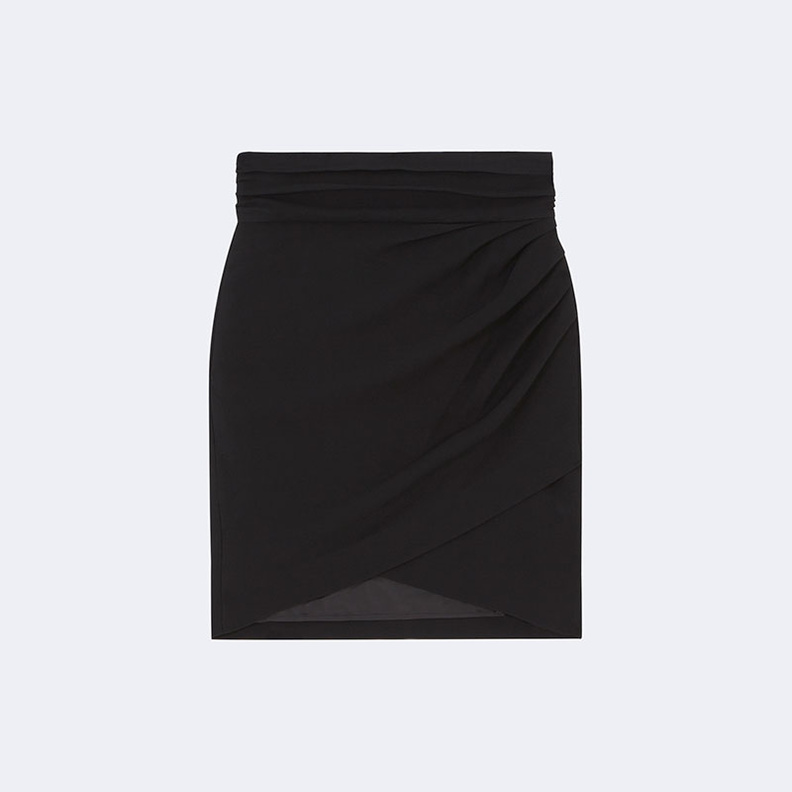 ba&sh تطلق تشكيلة متألقة من فساتين السهرة