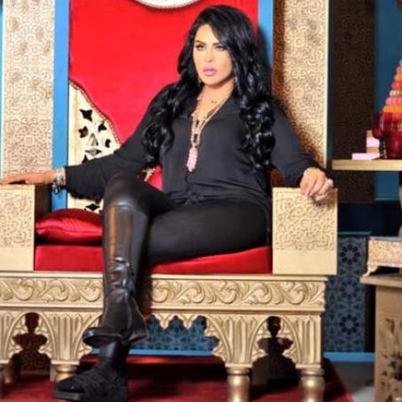 اطلالة احلام في برنامج الملكة