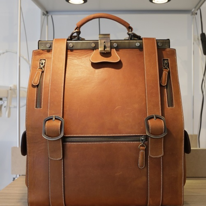 حقائب Rula Galayini