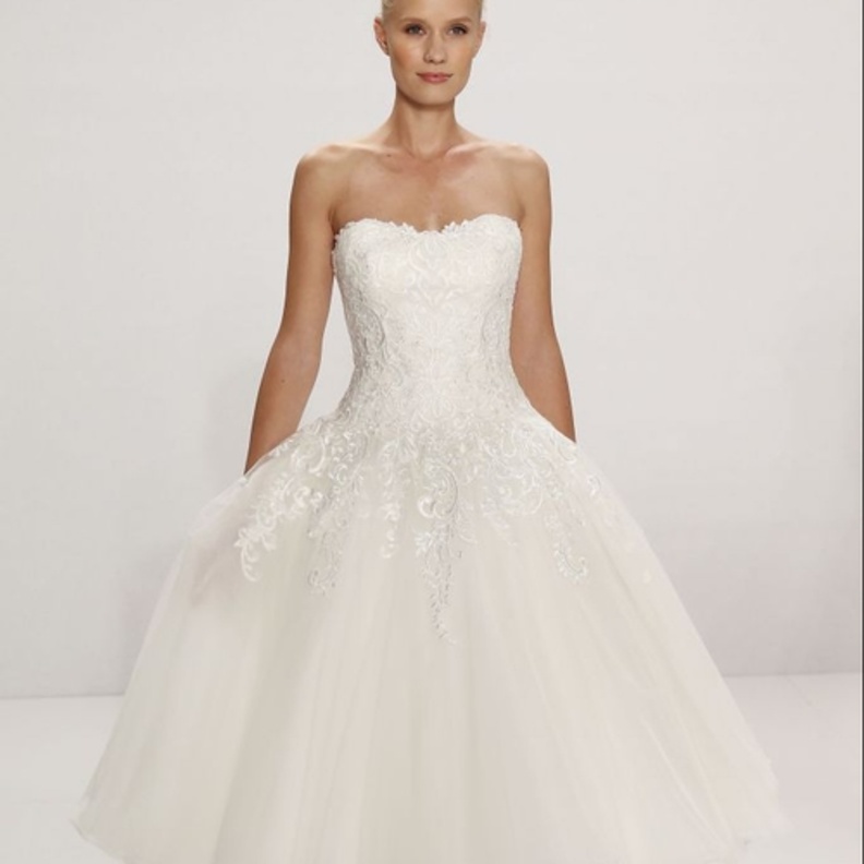 مجموعة "دينيس باسو" لفساتين العرس لخريف 2017