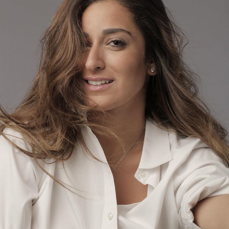 عمرو يوسف وأمينة خليل 