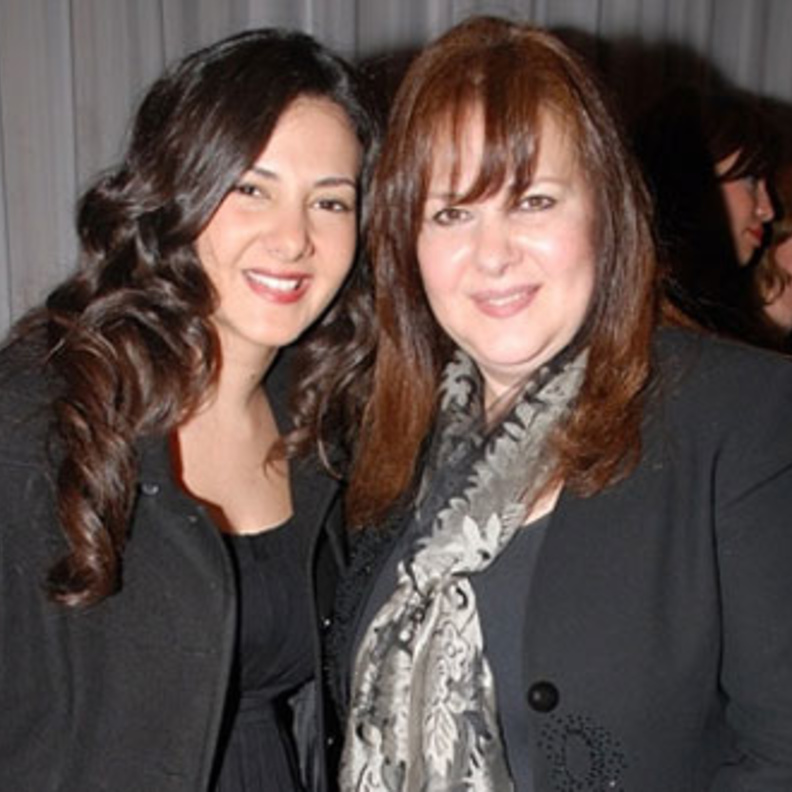 دنيا سمير غانم ودلال عبد العزيز