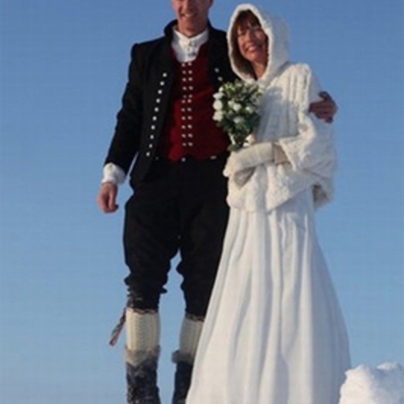 القطب الشمالي يشهد اول مراسم زواج