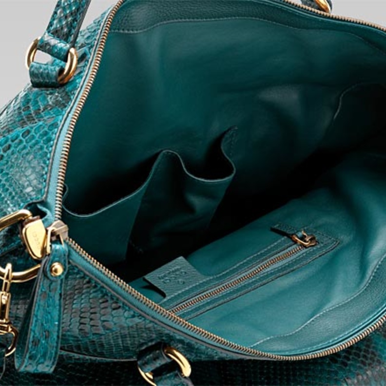 حقيبة جلد الثعبان الخضراء من غوتشي