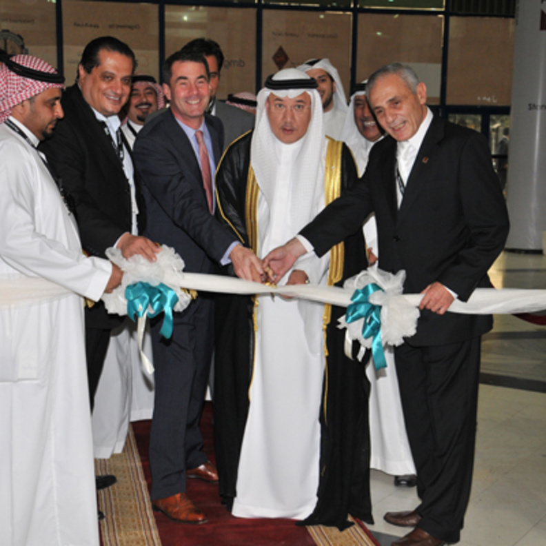 كبار المصممين في معرض الديكور والمفروشات