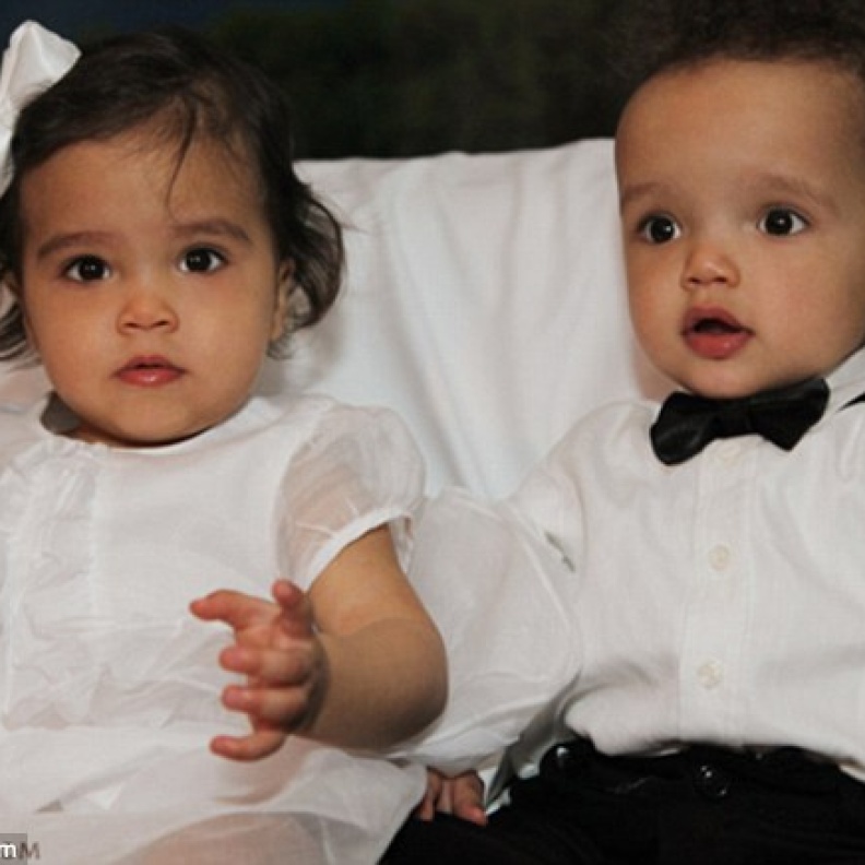 كيف احتفلت ماريا كاري بميلاد توأميها؟