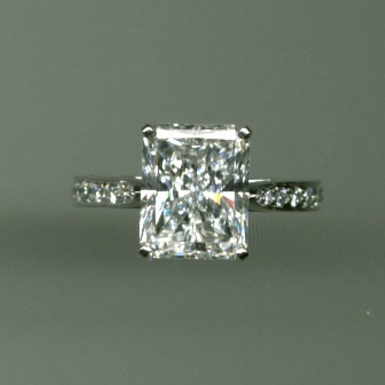 خاتم زواج درو بريمور المميز