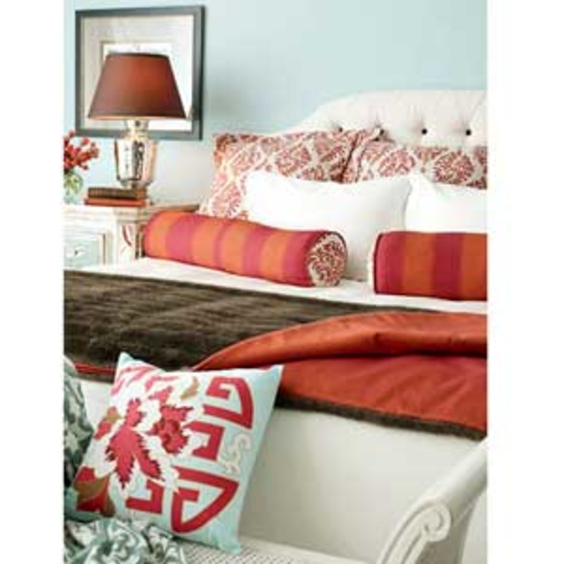 جددي غرفة نومك بلمسات بسيطة  