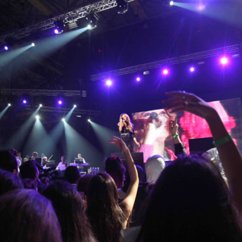 بالصور..نوال الزغبي تلهب مهرجان  الشرقية