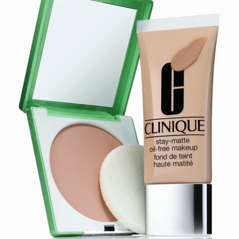 ماكياج أساس لمشاكل البشرة الدهنية