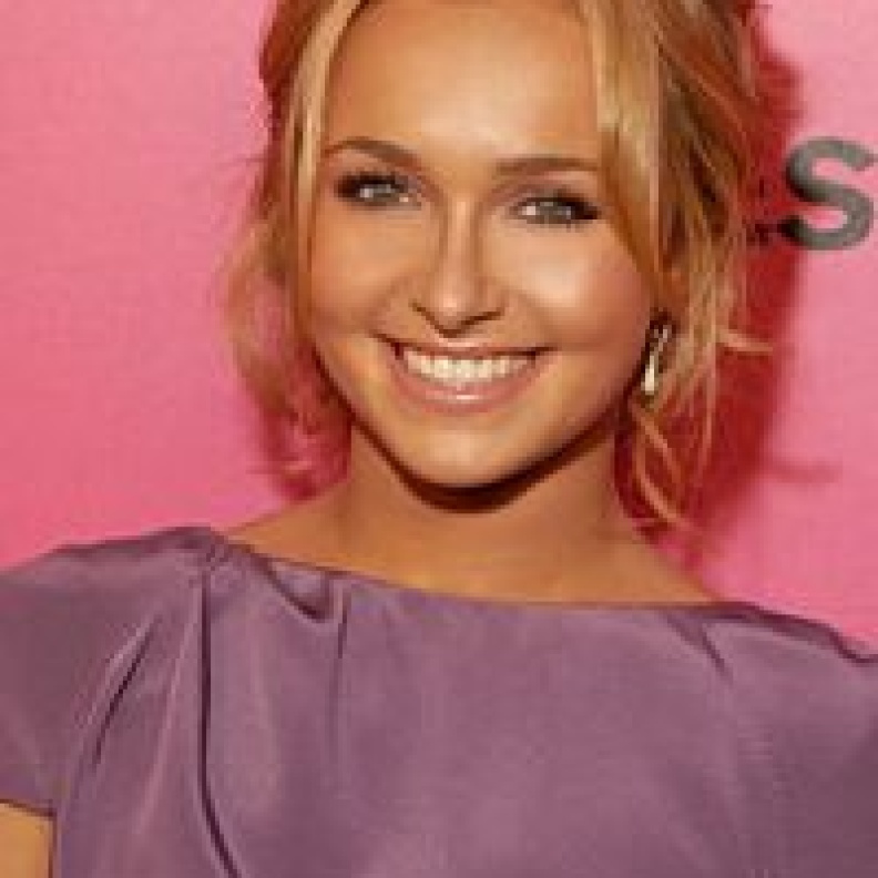 ولد اليوم  من المشاهير، وحظك مع الأبراج  