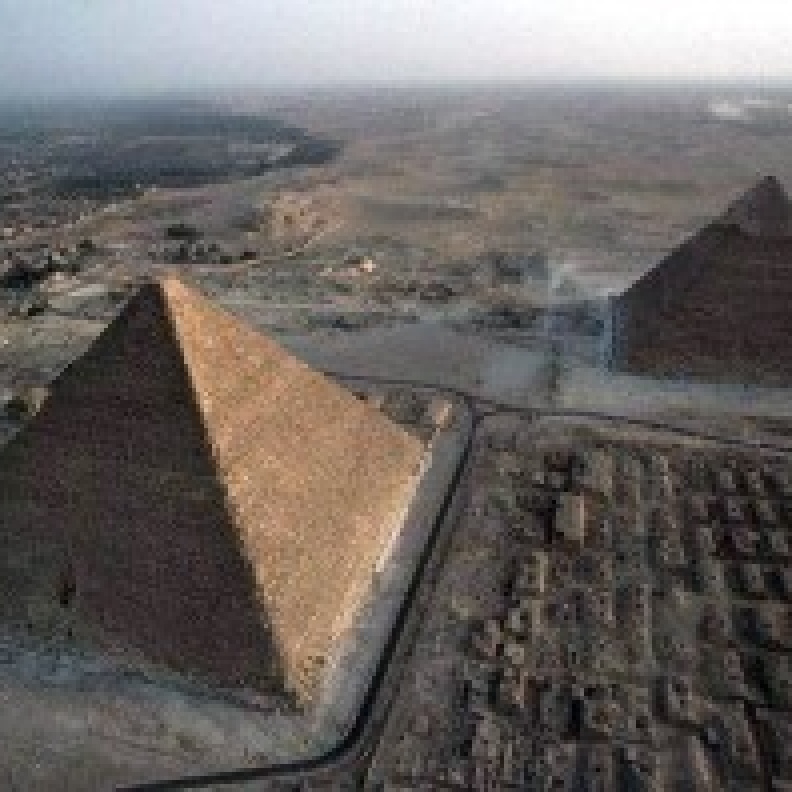 اكتشاف أهرامات محتملة جديدة في مصر 