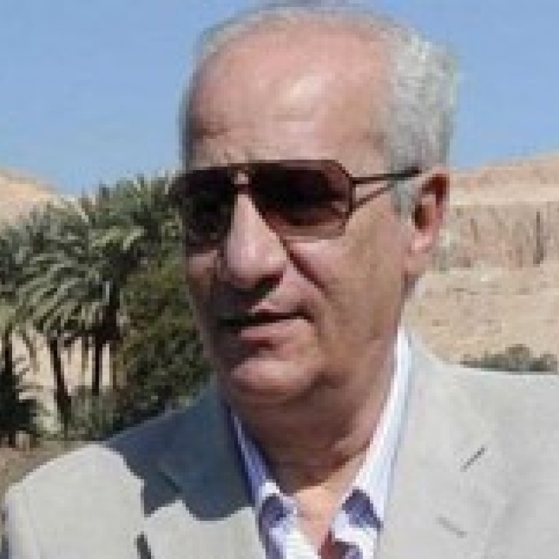  الدكتور محمد إبراهيم وزير الآثار المصري