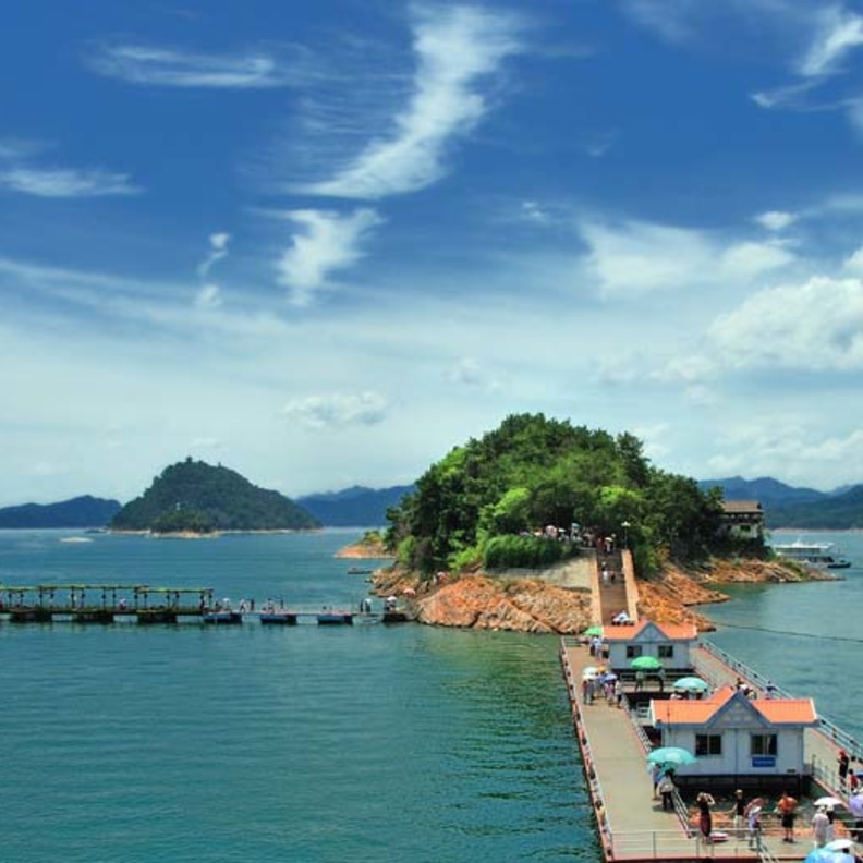 مناظر الصين الساحرة في بحيرة تشيانداو