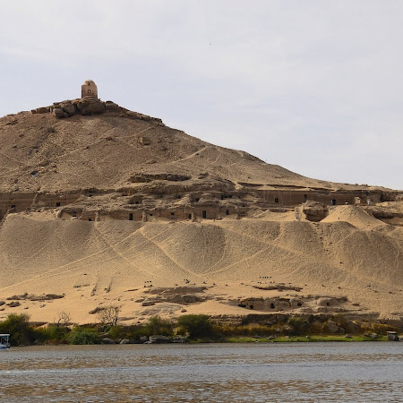 مقابر النبلاء، أسوان