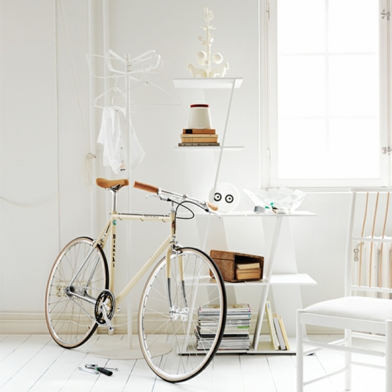 غرفة استقبال باللون البيض