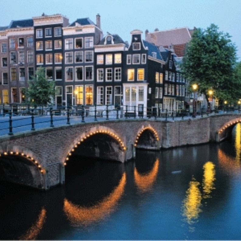 قنوات وجسور أمستردام