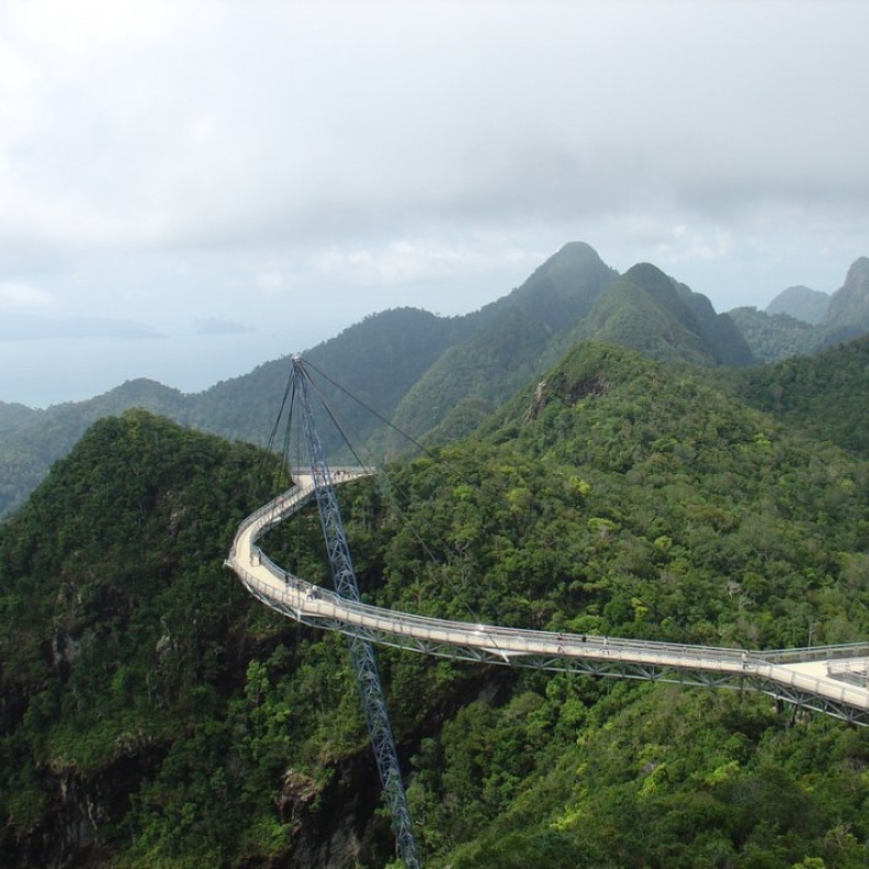 طريق الجبال في جزيرة لانكاو