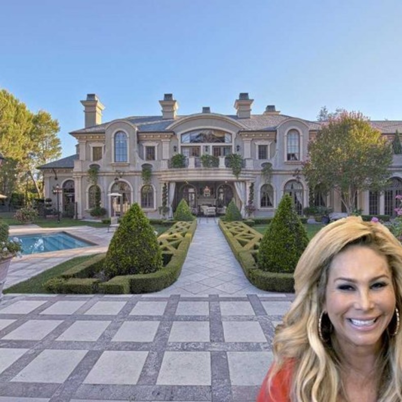 قصر أدريان معلوف