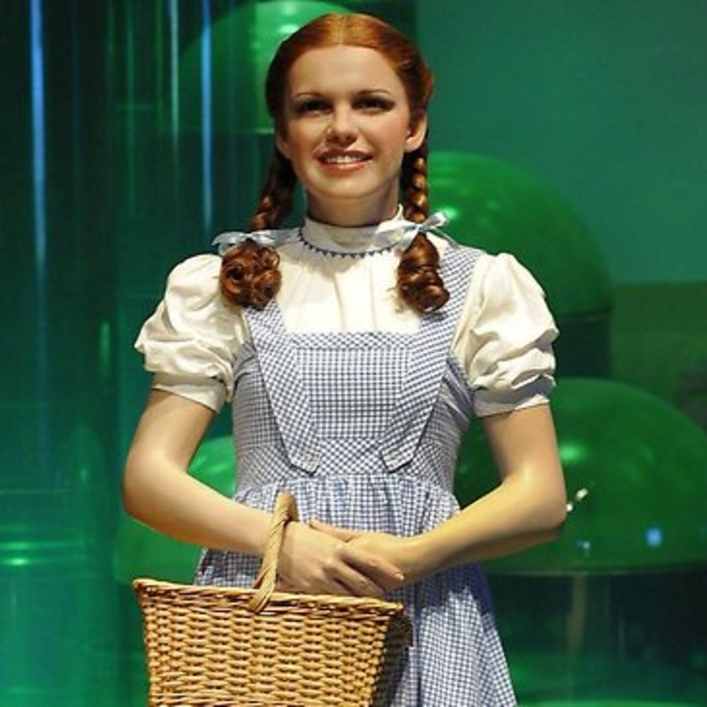 فستان ساحر أوز