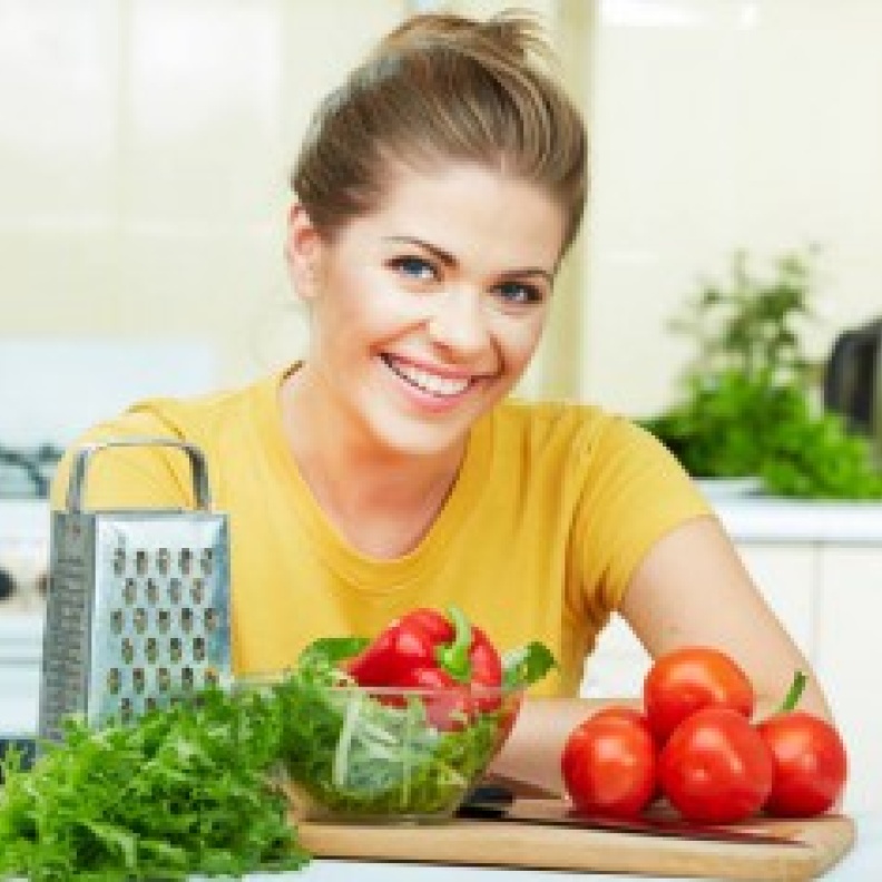 إليك أسباب زيادة الوزن بعد الزواج