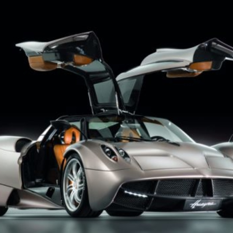 pagani huayra سيارة كيم كارداشيان الجديدة