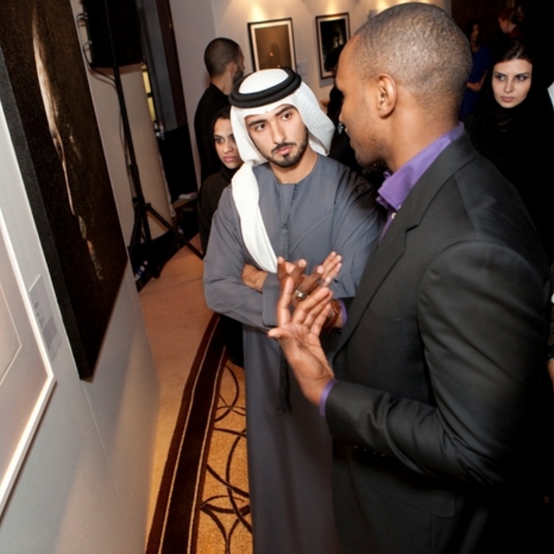 Ali Aminu Monguno talks about his artwork to HH Sheikh Majid Bin Mohammed
