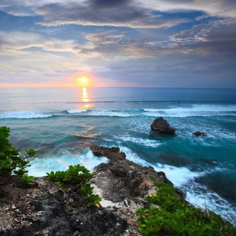 إندونيسيا سحر الطبيعة الخلابة