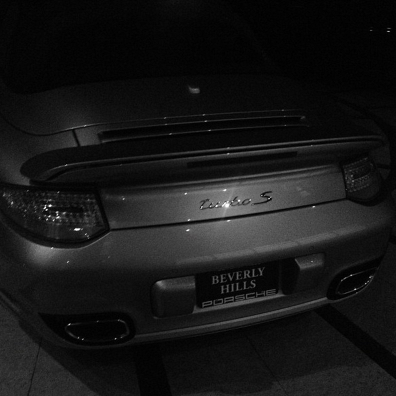 بورش هدية ريهانا