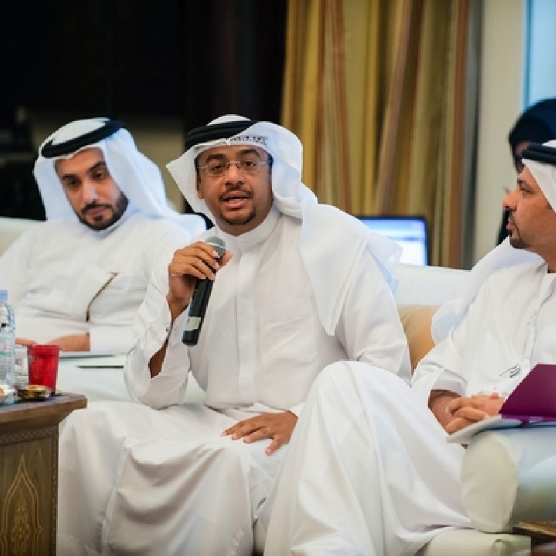 أثناء أولى جلسات "مجلس مؤسسة دبي للمرأة"