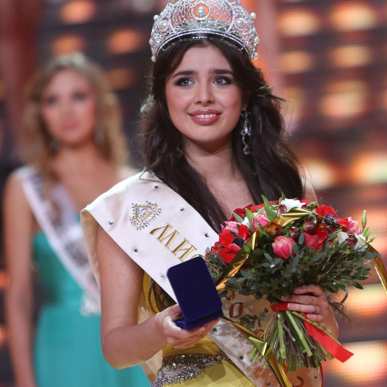 إلميرا عبدالرزاقوفا الفائزة بلقب ملكة جمال روسيا - 2013