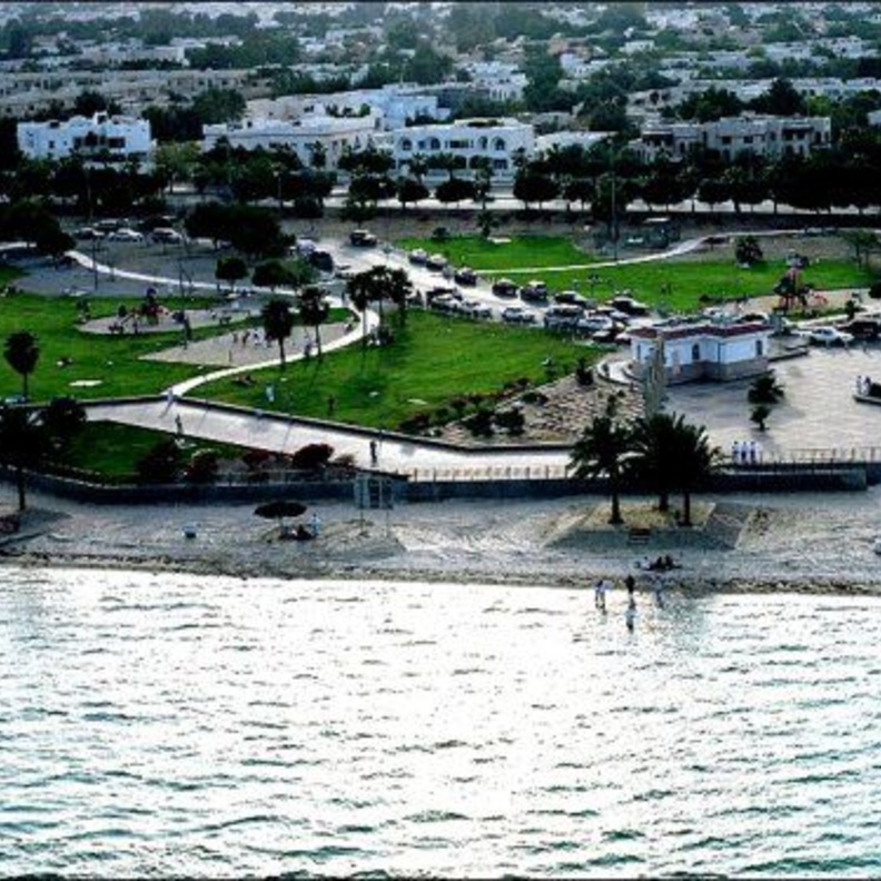 اطلالة على الشاطيء