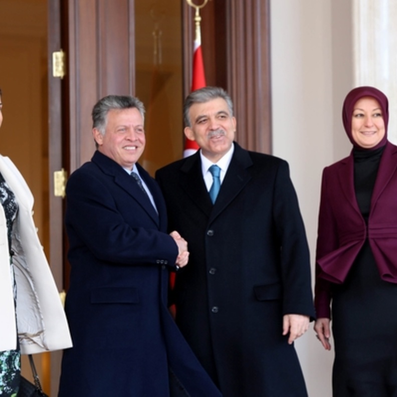 اختاروا بين سيدة الأردن الأولى وسيدة تركيا الأولى
