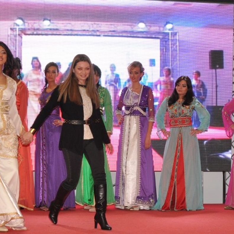 خلال عرض أزياء في ستراسبوغ للاحتفال بيوم المرأة العالمي مارس 2013