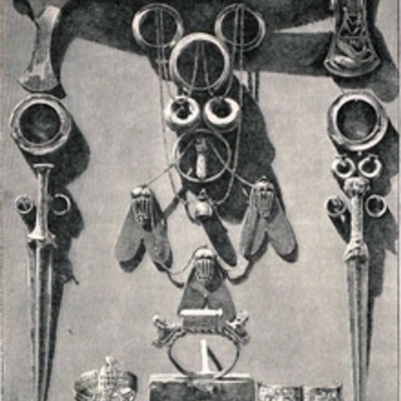 مقتنيات الملكة إياح حتب