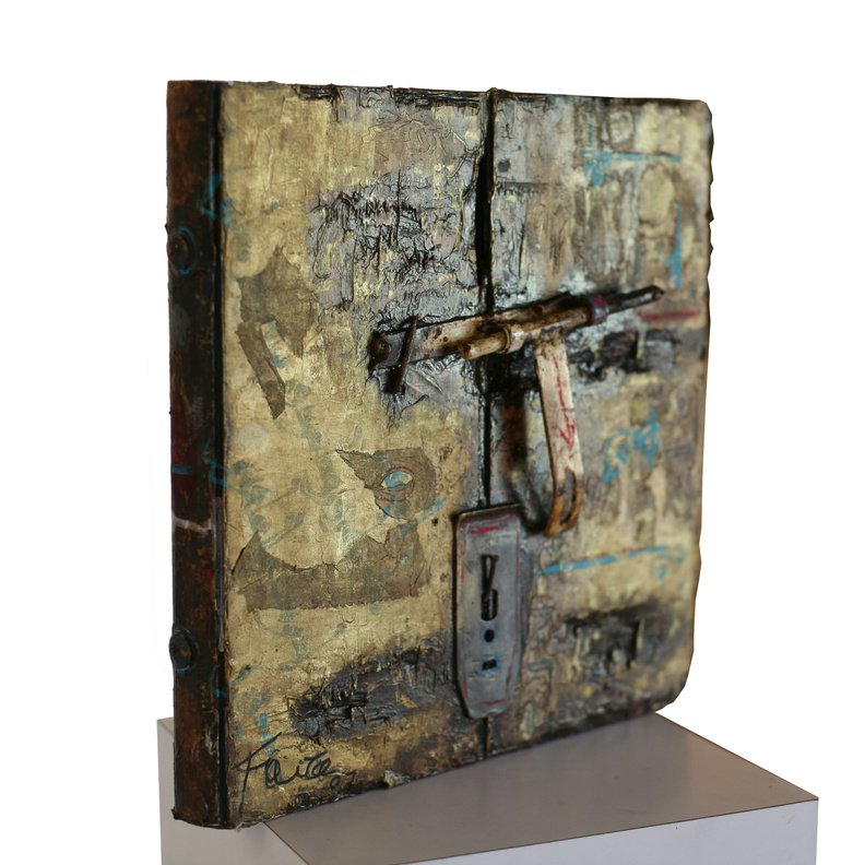 من لوحات فايزة مبارك