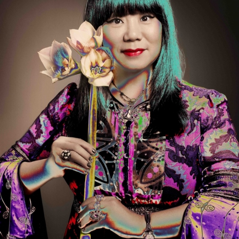 "آنا سوي"Anna Sui