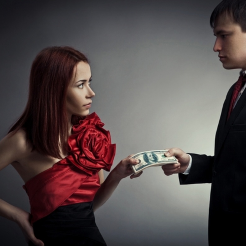 هل يؤدي بخل الزوج إلى الطلاق؟