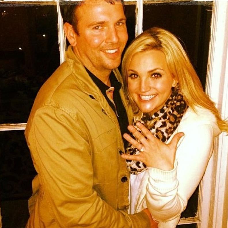 خطوبة جايمي لين سبيرز