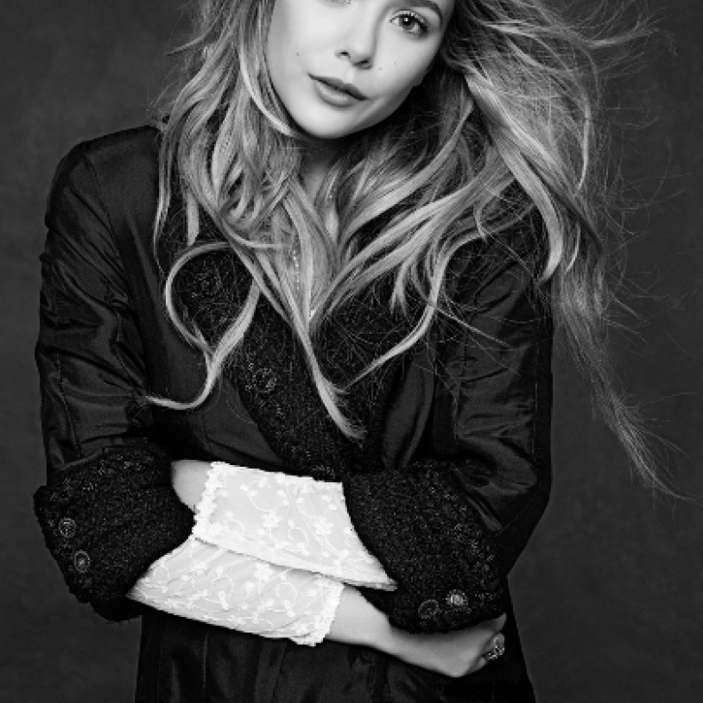 5. الممثلة ومصممة الأزياء الأمريكية Elizabeth Olsen