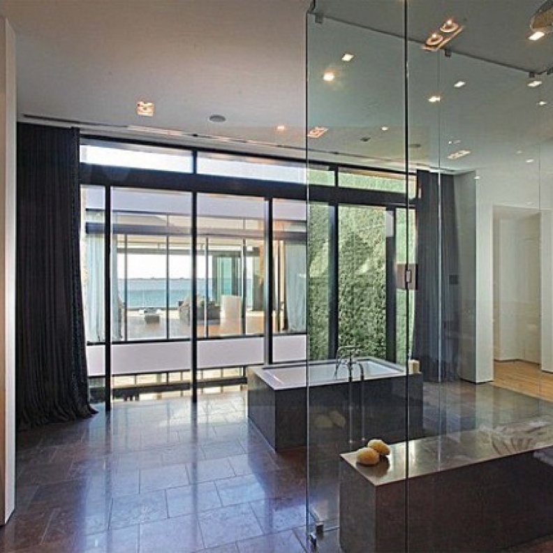 الحمام بديكور مودرن