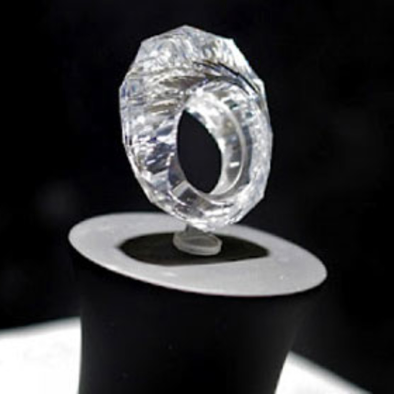 الاحتفال بأول خاتم ألماس طبيعي في العالم