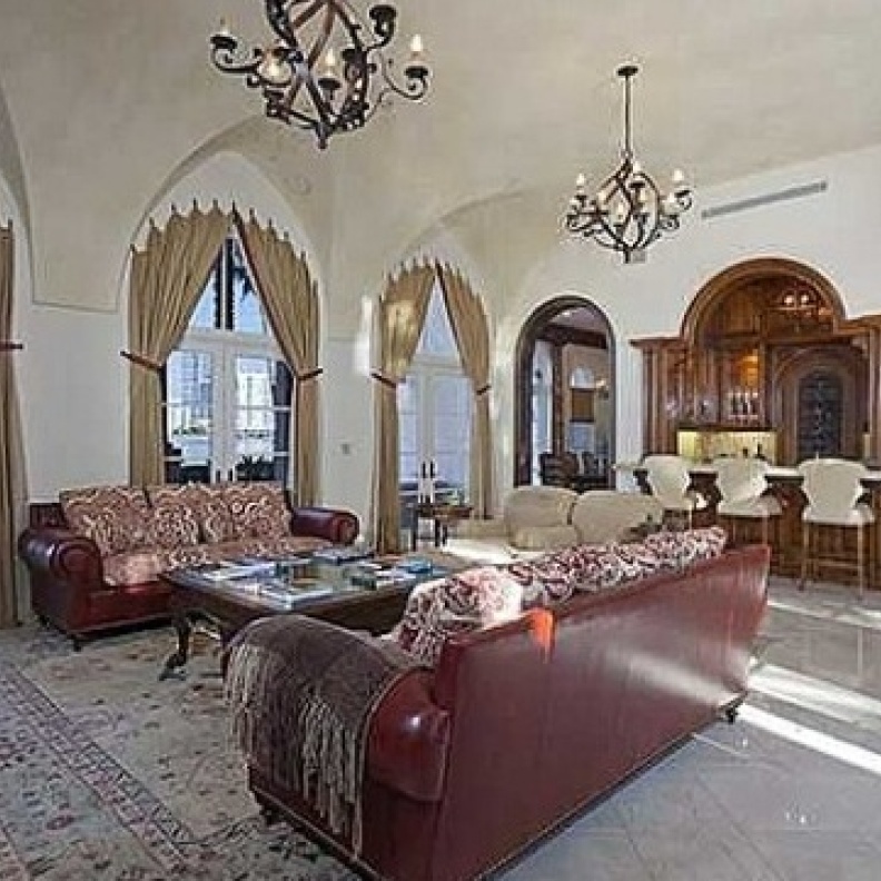 لقطة داخل صالونات المنزل