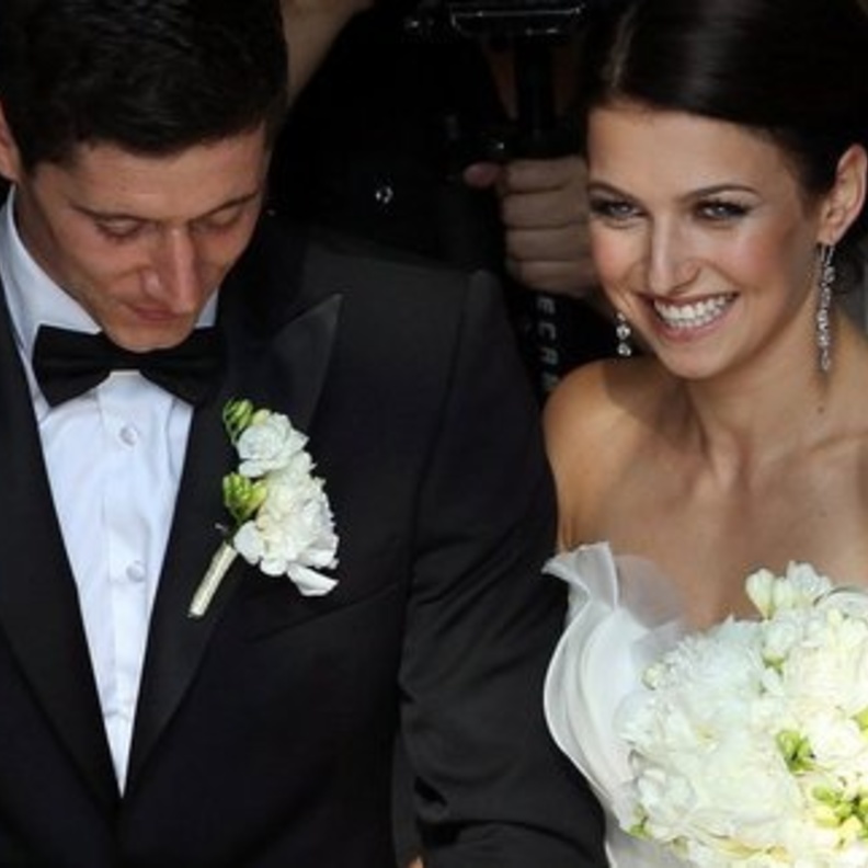 العروسان روبرت ليفاندوفسكي و آنا ستاتشورسكا