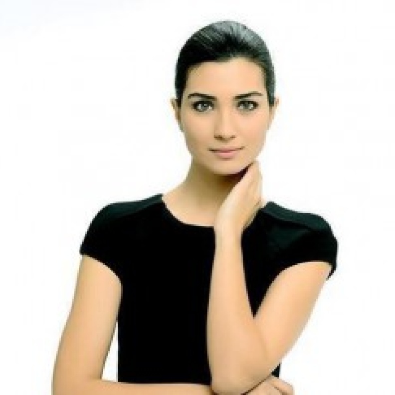 مشاهير اليوم وحظك مع الأبراج