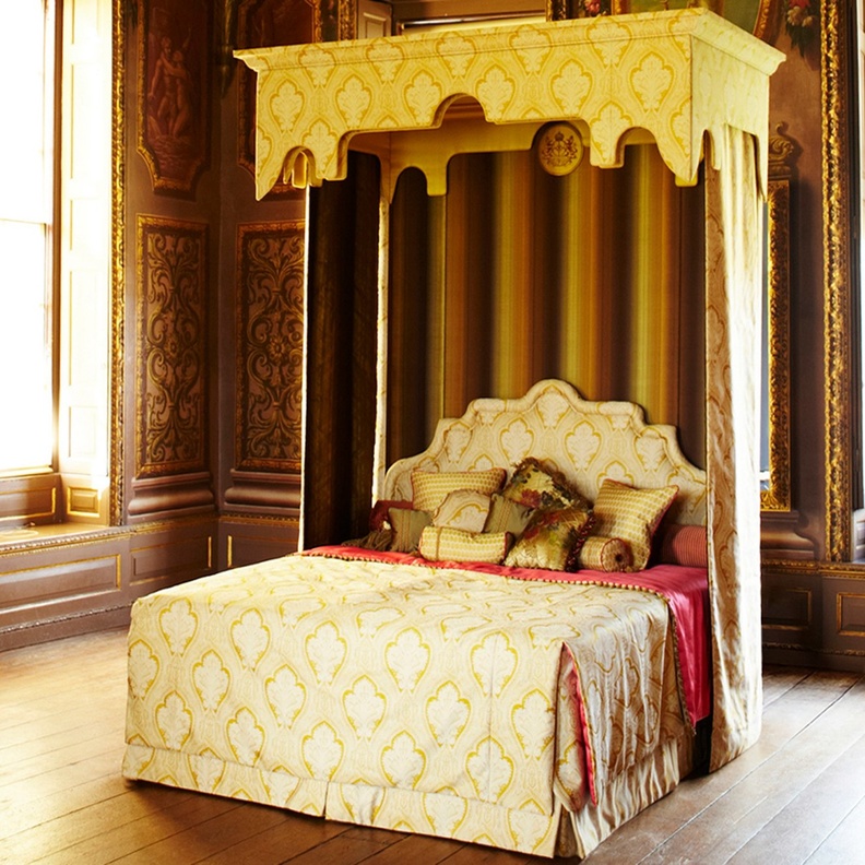 أحدى أسرة Savoir Royal State