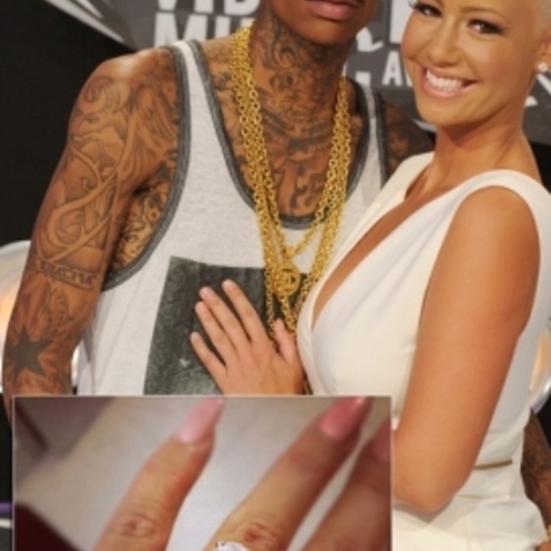 زواج ويز خليفة من آمبر روز