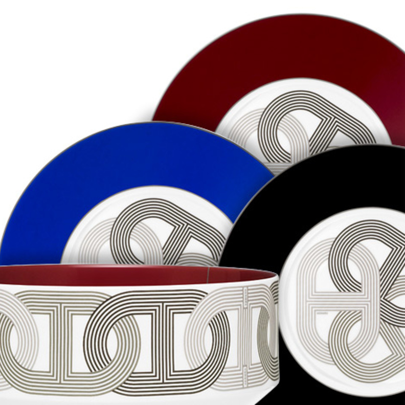 مجموعة من البورسيلين للماركة العالمية Hermes0