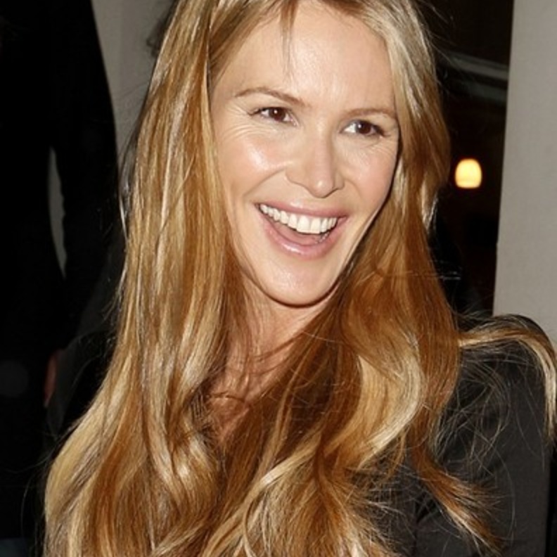 Elle MacPherson