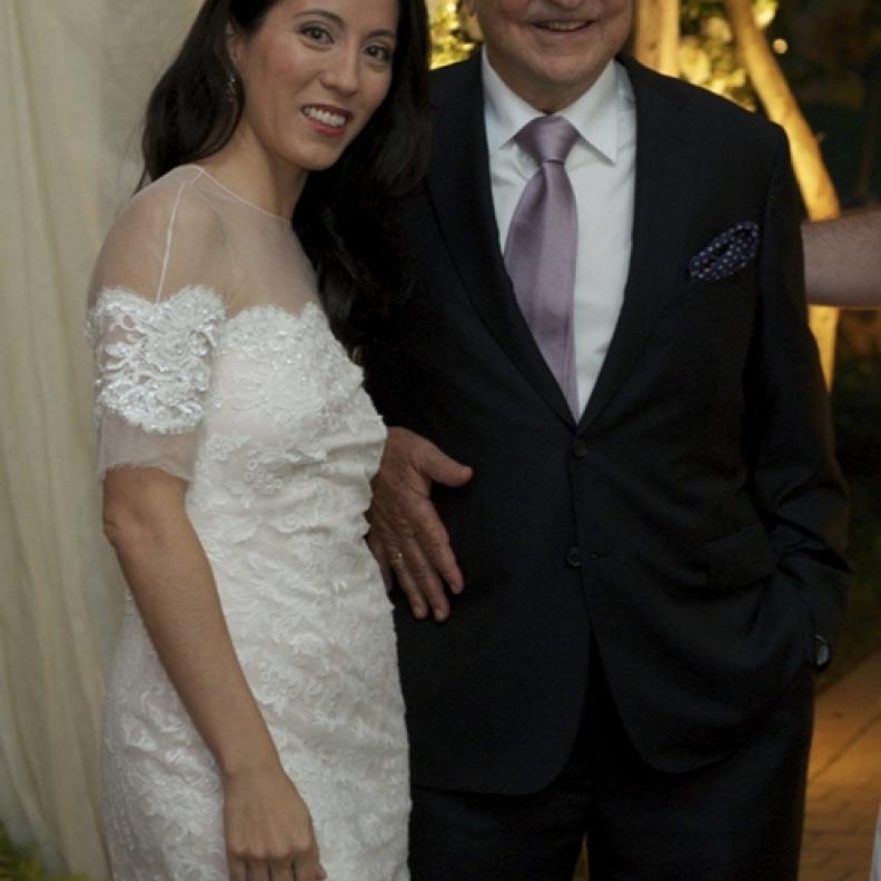 زواج الملياردير جورج سوروس للمرة الثالثة